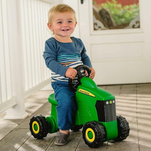 Brinquedos de empurrar e puxar |   Trator de Atividades John Deere Sit ‘N Scoot – Brinquedo de Montar para Crianças – Brinquedos de Trator John Deere para Bebês – 20 x 9,8 x 16,15 polegadas – Verde – Idade a partir de 2 anos Brinquedos de empurrar e puxar Brinquedos de empurrar e puxar