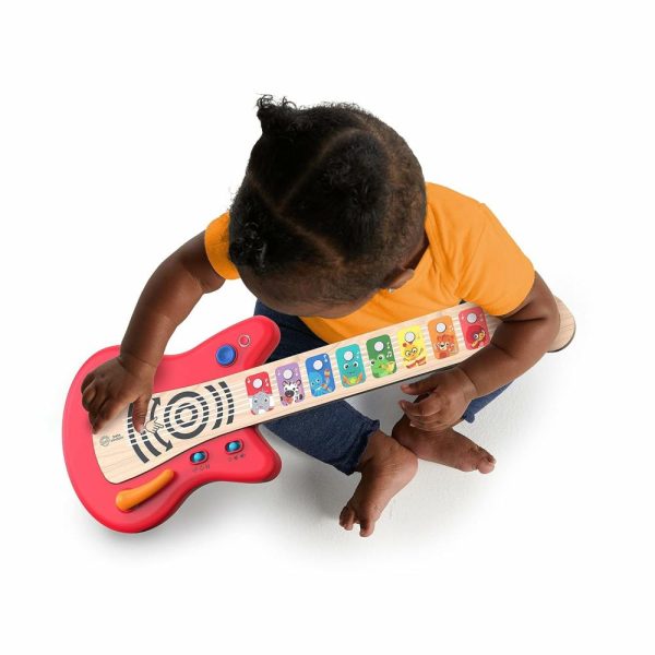 Brinquedos Musicais |   Juntos em Harmonia – Guitarra Segura Sem Fios de Madeira para Crianças – Coleção Toque Mágico – Idade a Partir de 6 Meses Brinquedos Musicais Brinquedos Musicais