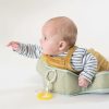 Chocalhos e Anéis de Pelúcia |   Travesseiro de Tempo de Barriga com Brinquedos Destacáveis – Suporte para Recém-Nascidos e Acima. Desenvolve Músculos para Engatinhar – Brinquedo Sensorial Montessori para Bebês, Recém-Nascidos e Crianças Pequenas. Brinquedos de Tempo de Barriga para Bebês de 0 a 6 Meses. Chocalhos e Anéis de Pelúcia Chocalhos e Anéis de Pelúcia