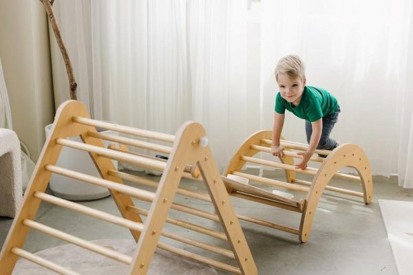 Escaladores Internos e Estruturas de Brincar |   Triângulo Pikler 4 em 1 – Ginásio Montessori Dobrável com Rampa – Brinquedos de Escalada Internos para Crianças – Triângulo de Escalada para Crianças Pequenas – Estrutura de Aprendizado Waldorf – Escorregador Natural Escaladores Internos e Estruturas de Brincar Escaladores Internos e Estruturas de Brincar