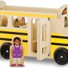 Veículos Motorizados |   Conjunto de Brinquedos de Ônibus Escolar de Madeira com 7 Figuras – Brincadeira de Faz de Conta – Brinquedos Clássicos para Crianças Veículos Motorizados