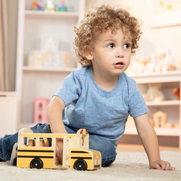 Veículos Motorizados |   Conjunto de Brinquedos de Ônibus Escolar de Madeira com 7 Figuras – Brincadeira de Faz de Conta – Brinquedos Clássicos para Crianças Veículos Motorizados